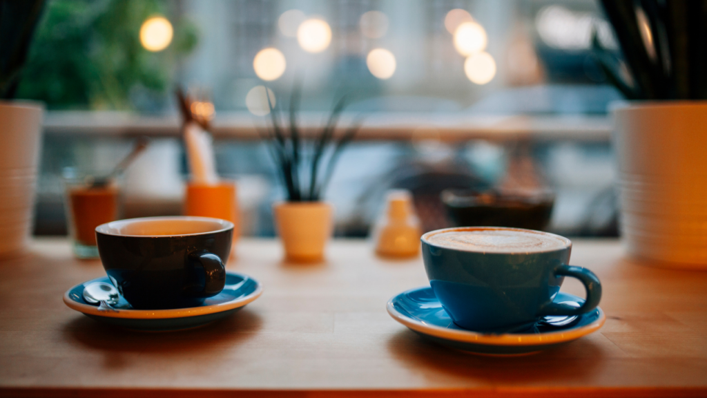 El flat white y el latte: dos clásicos del café con diferencias marcadas