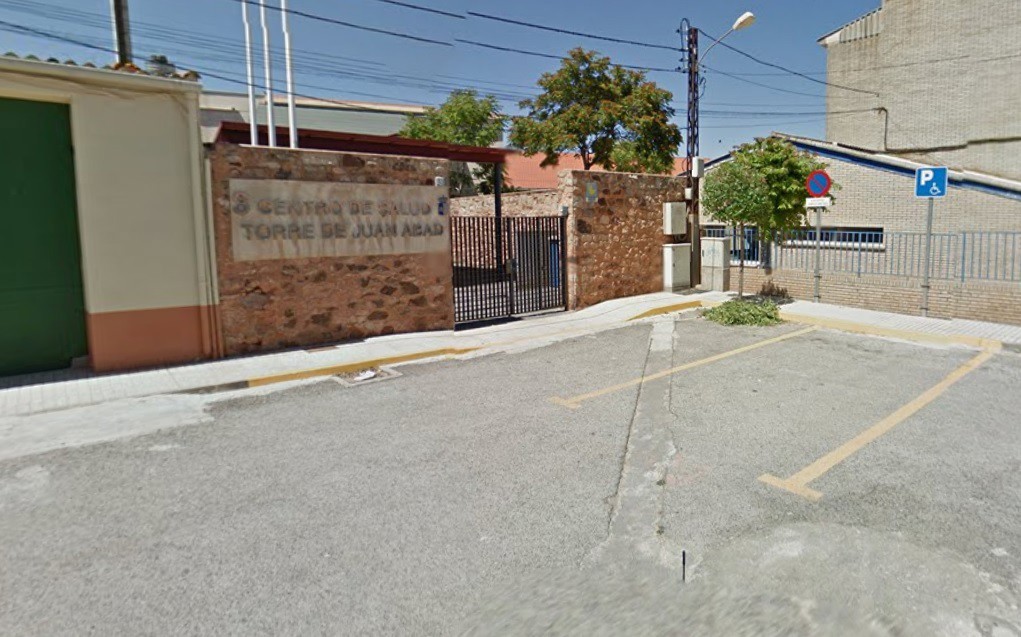 Archivo - Imagen del centro de salud de Torre de Juan Abad en Google Street View